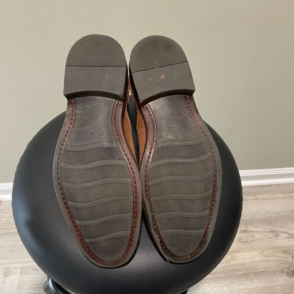 Aiden & Mason Chelsea Boot, Size 9 - Picture 3 of 3